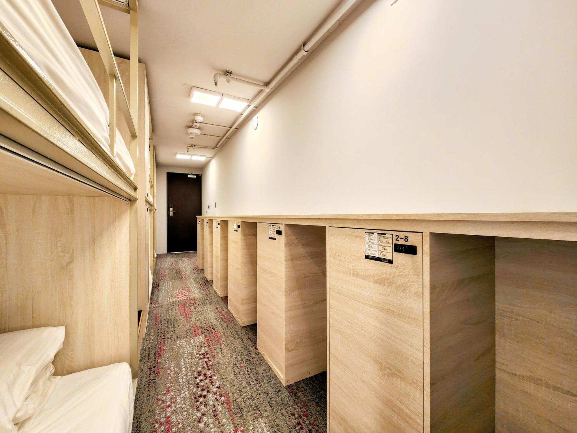Just Live Hostel Тайбэй Экстерьер фото