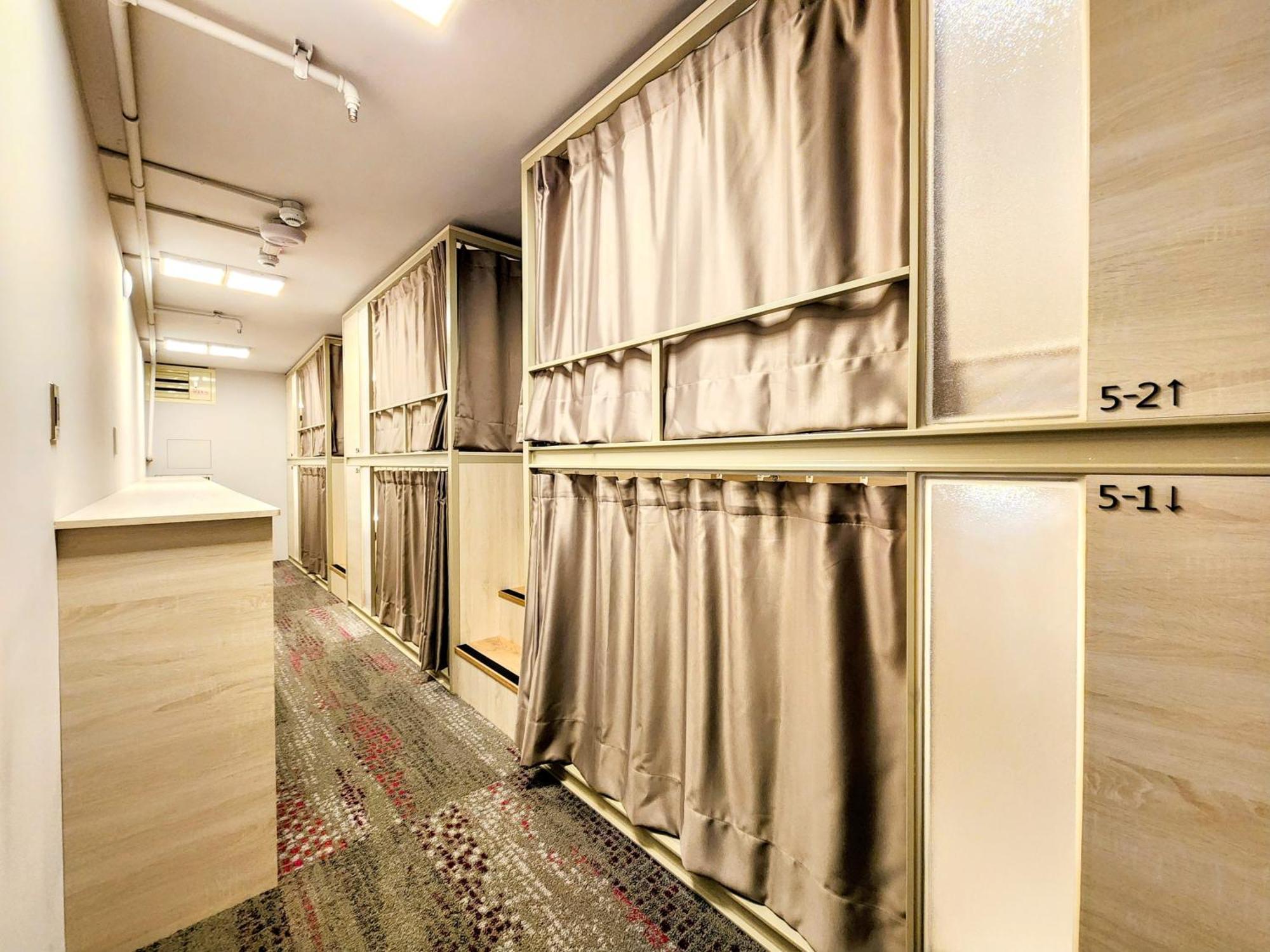 Just Live Hostel Тайбэй Экстерьер фото